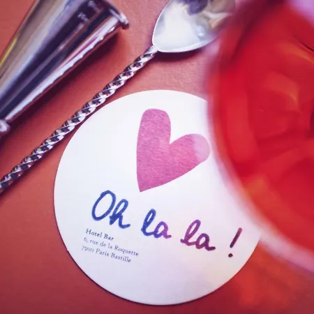 Oh La La ! Bar Bastille Hotel Parigi