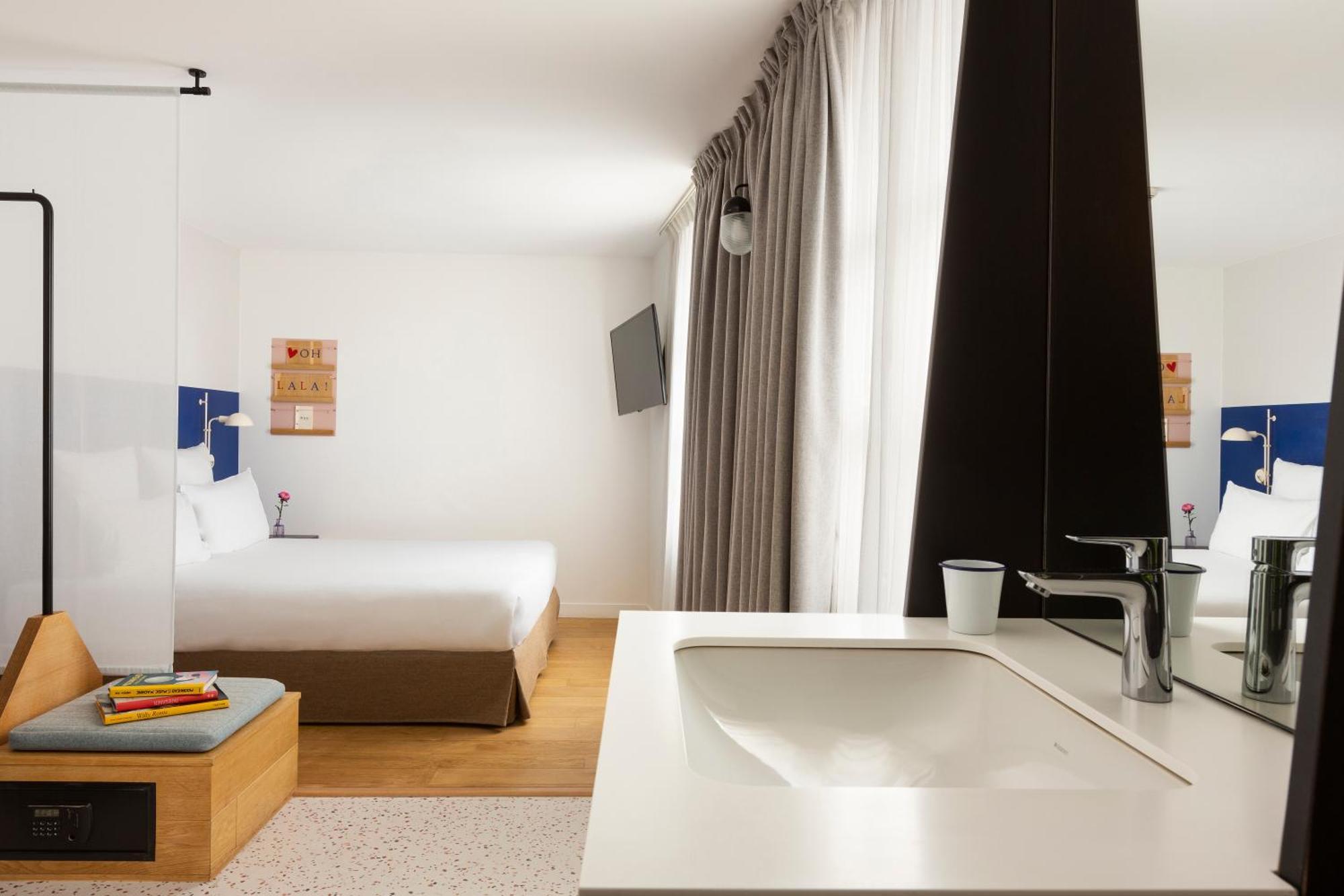 Oh La La ! Bar Bastille 3*